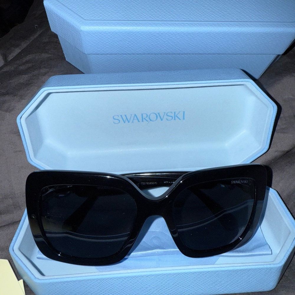 Swarovski Elegant Black Sunglasses